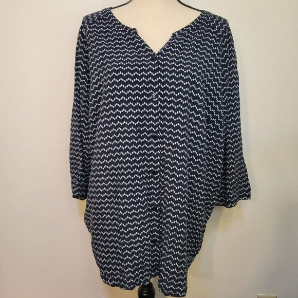 CJ Banks Womans Plus Size 3X Top Blouse Button Front Blue White Zig Zag Pattern - Picture 1 of 6